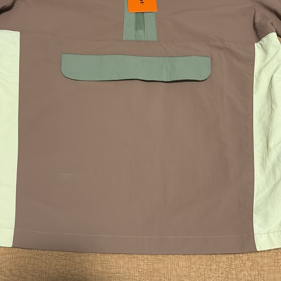 Women’s windbreaker, Size Large from BeardedGoat - Picture 2 of 7